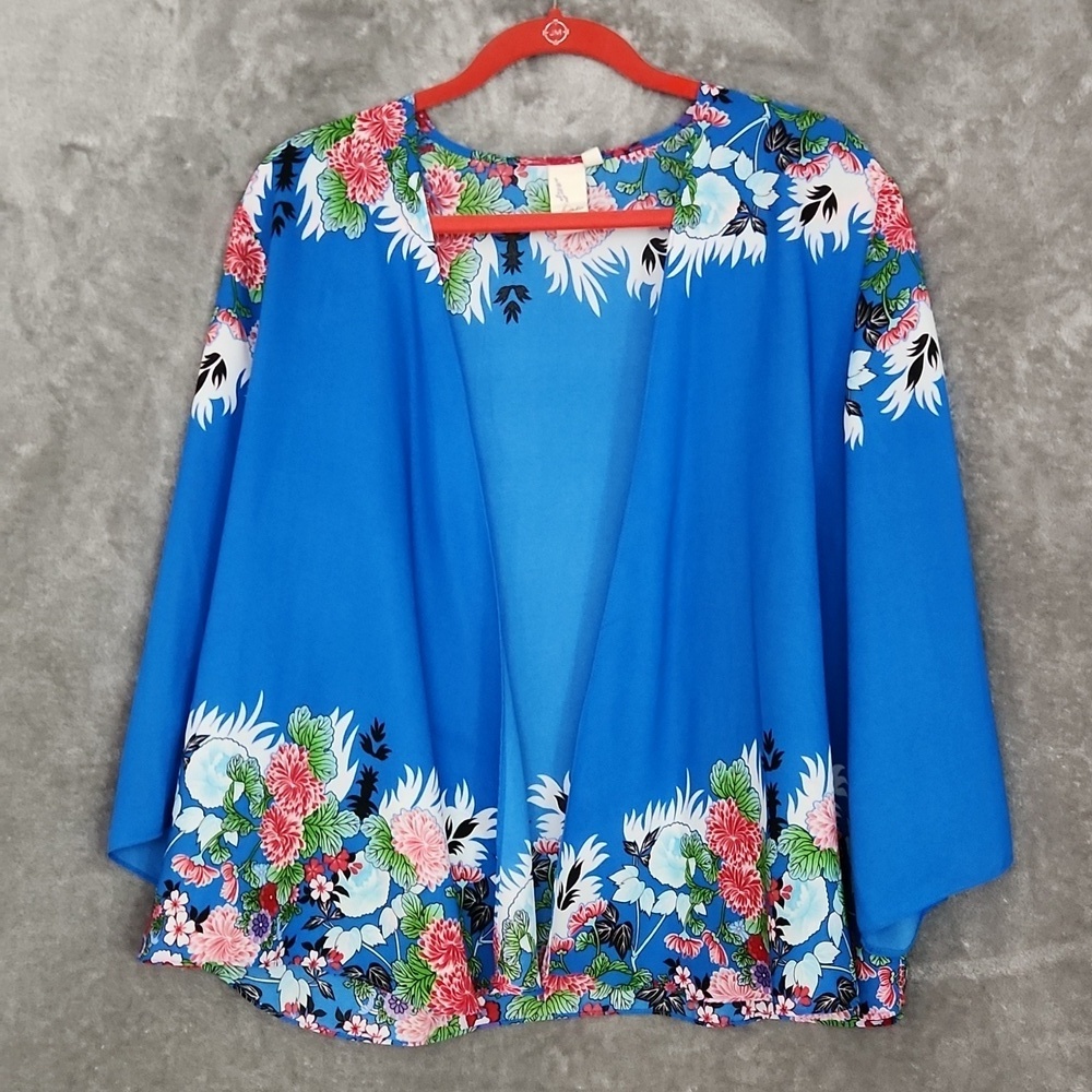 Lavender & Honey floral lightweight top size large - Picture 4 of 10